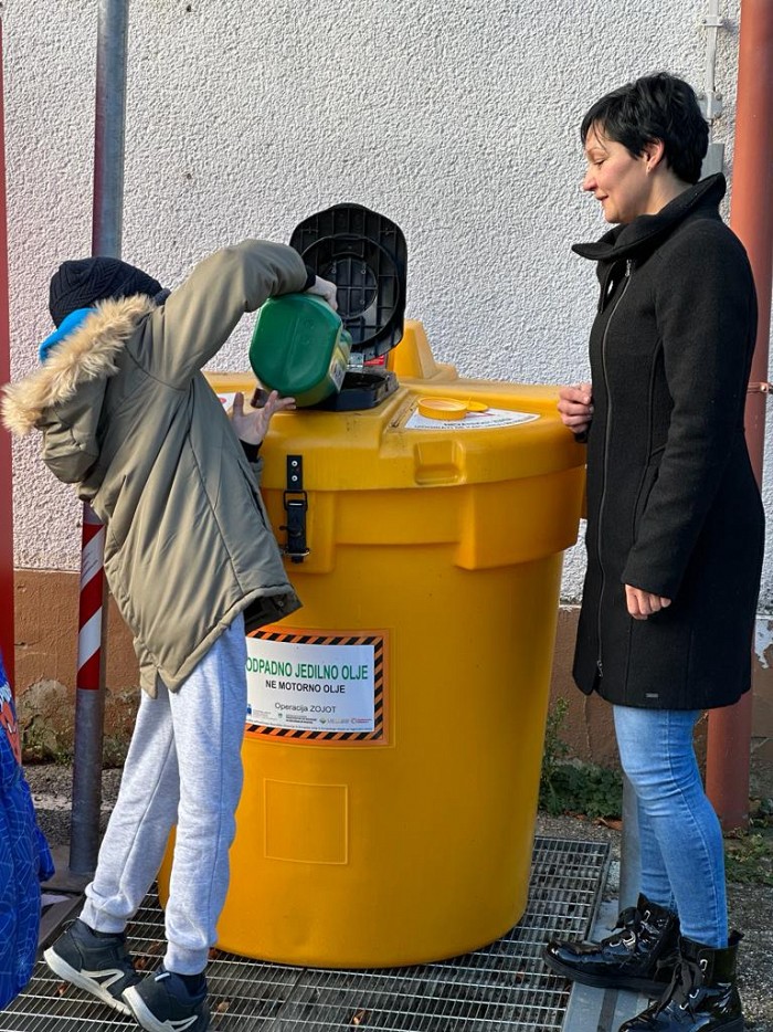 Evropski teden zmanjševanja odpadkov 2023 v podjetju Saubermacher - Komunala v znamenju ločenega zbiranja jedilnega olja in oblačil