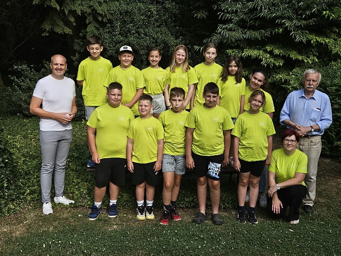 LETOŠNJI POLETNI TABOR JE BIL V ZNAMENJU USTVARJANJA, ŠPORTA IN DRUŽENJA Z IGRALCEM GORAZDOM ŽILAVCEM