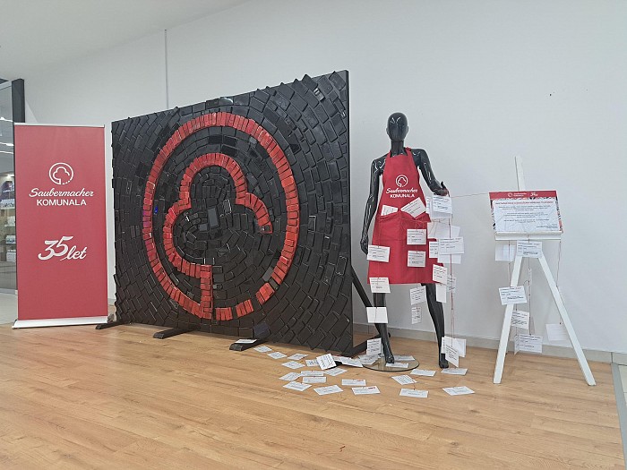 35 let poslovanja podjetja zaznamovali mladi in odgovorno ravnanje s telefoni